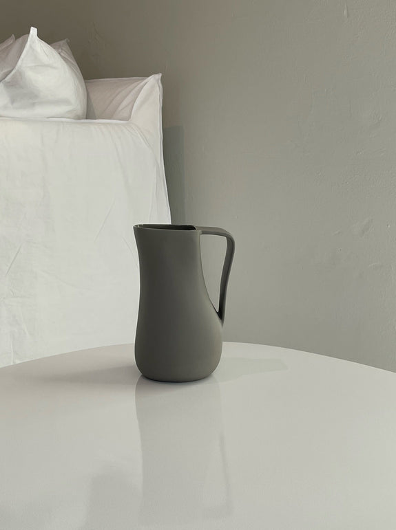Limoges Soft Pitcher - fumo