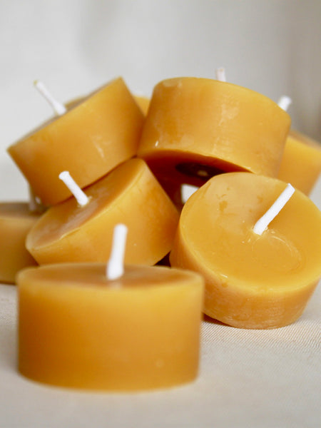 Burn pot candle in beeswax refill