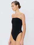 KAIA ONE PIECE - black