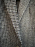 Contrasted blazer in grey and dark blue tones