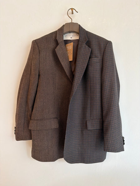 Contrasted blazer in brown/green and dark blue tones