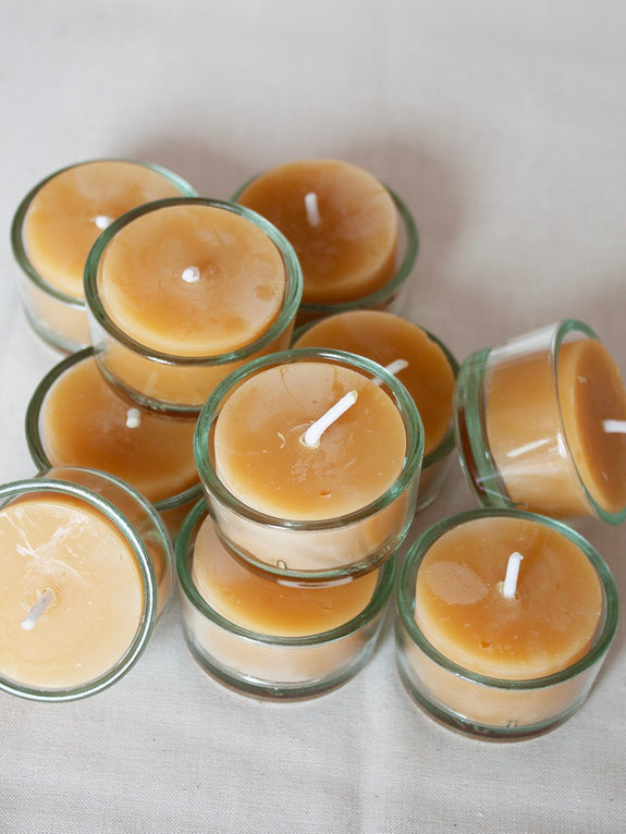 Burn pot candle in beeswax with glass can