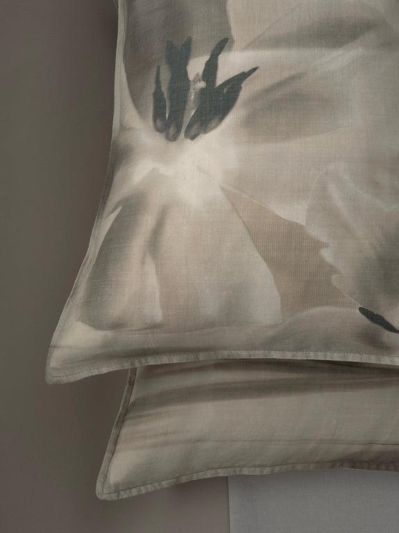 Nap Lily cushion cover - mastice
