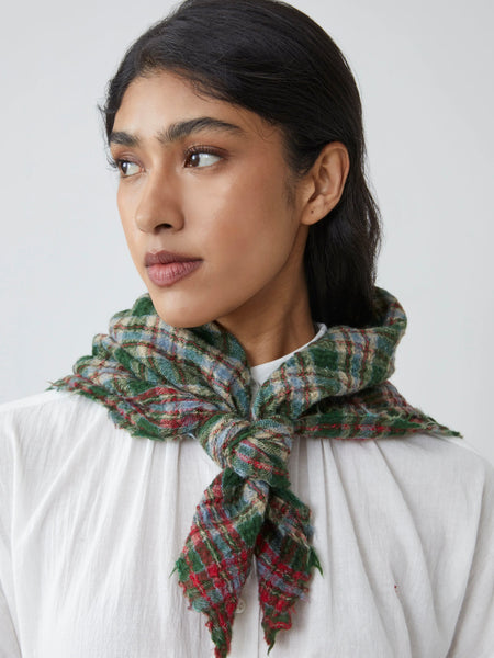 MAGDA SCARF N°793 - BRITISH GREEN